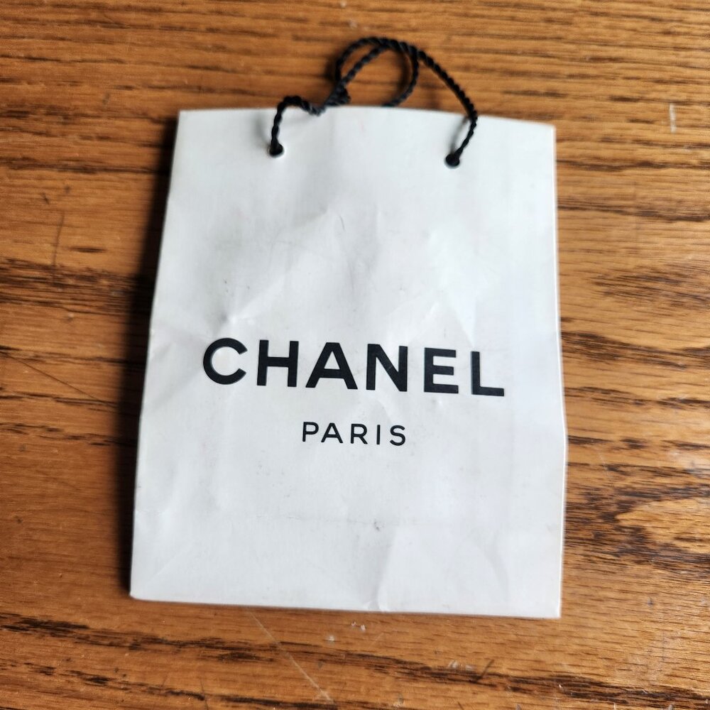 Chanel Barrette Hairclip and Bag - Picture 10 of 14